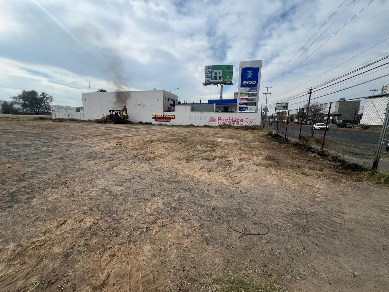 TERRENO COMERCIAL Y DE SERVICIOS 8773 MTS. AV. CONSTITUYENTES.