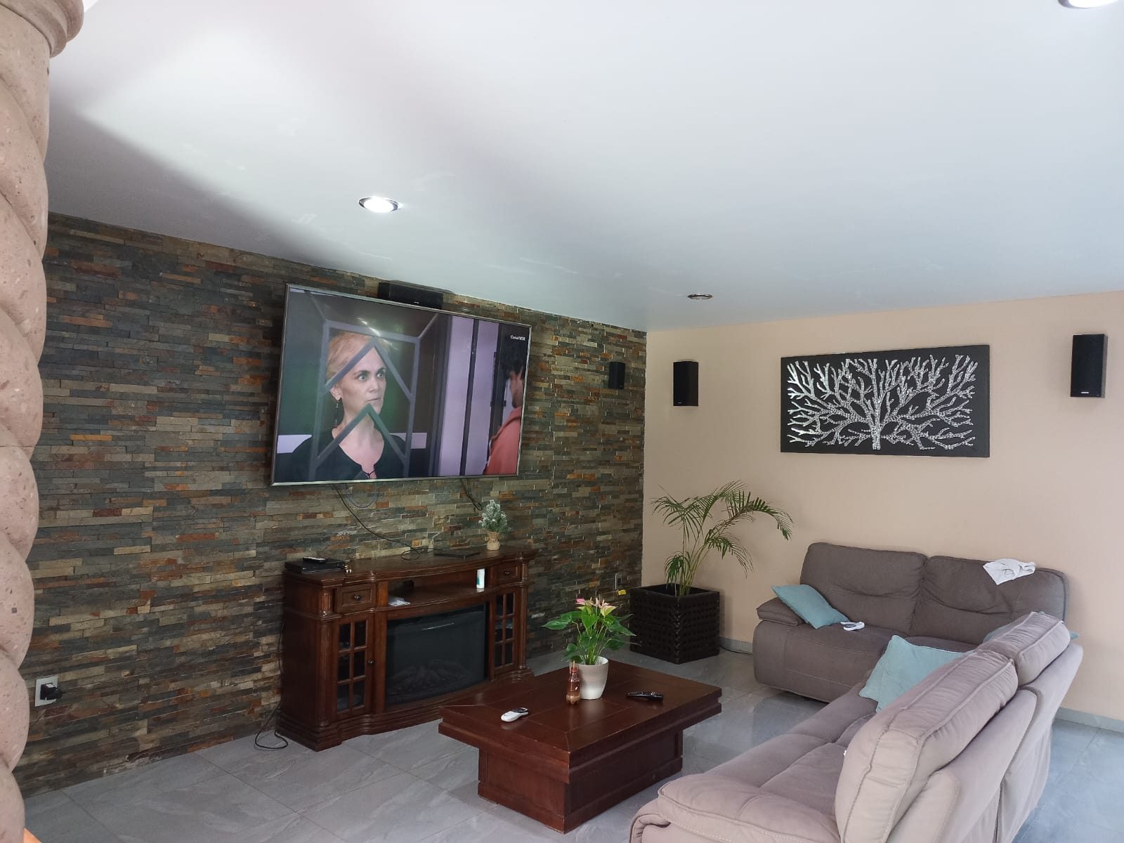 Se vende Casa de Autor en Condominio Privado - El Prado Residencial - Corregidora,  Qro. C.P. 76904