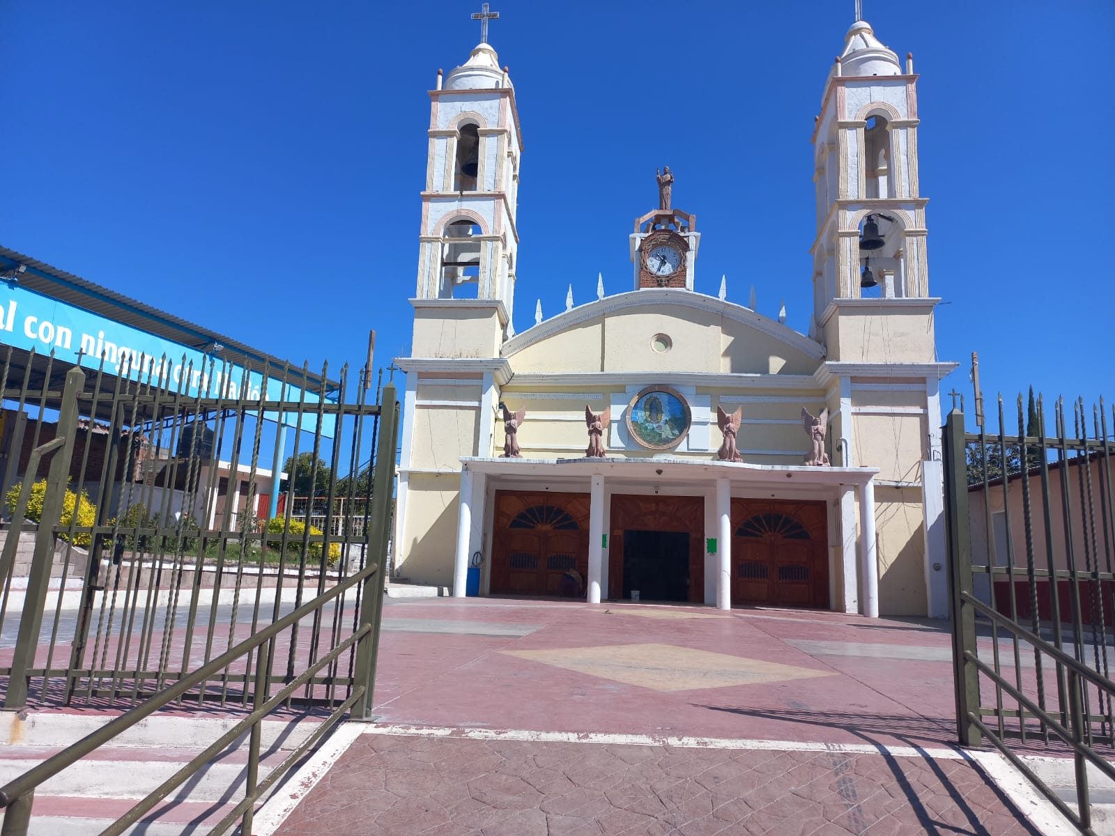 Terreno Venta frente al  ITESI, Plantel Tarimoro, Gto. 49,000 mts.