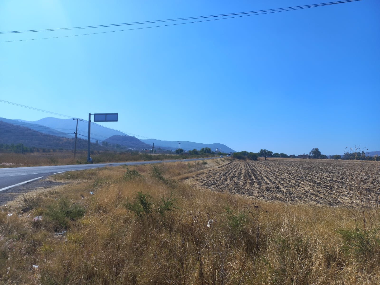 Terreno Venta frente al  ITESI, Plantel Tarimoro, Gto. 49,000 mts.
